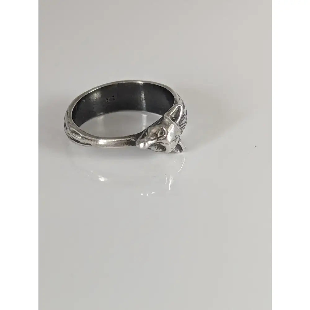 925 silver fox ring with detailed facial features and textured band elegant animal inspired jewelry for animal lovers