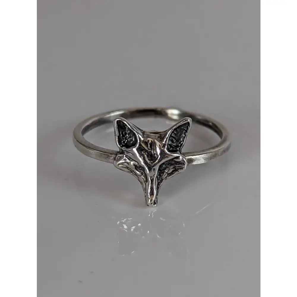 925 silver fox ring with detailed facial features and textured ears handmade gift inspired by nature for animal lovers