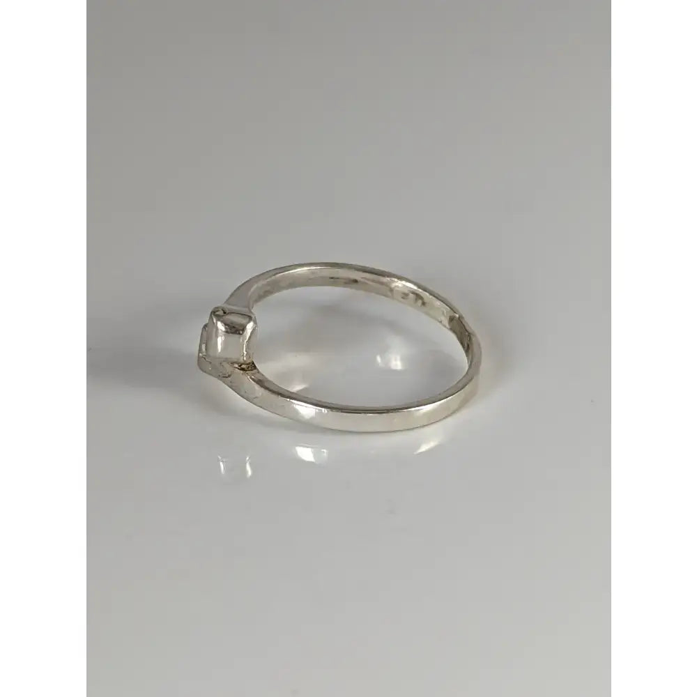 A sleek 925 silver hoof nail ring with a clear square-cut gemstone, perfect equestrian gift for him and her
