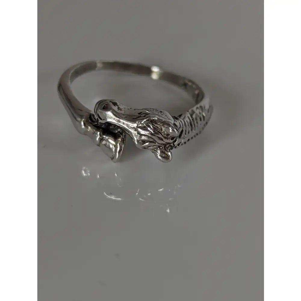 925 silver horse head hoof ring with textured scales and detailed features perfect as an equestrian gift ring