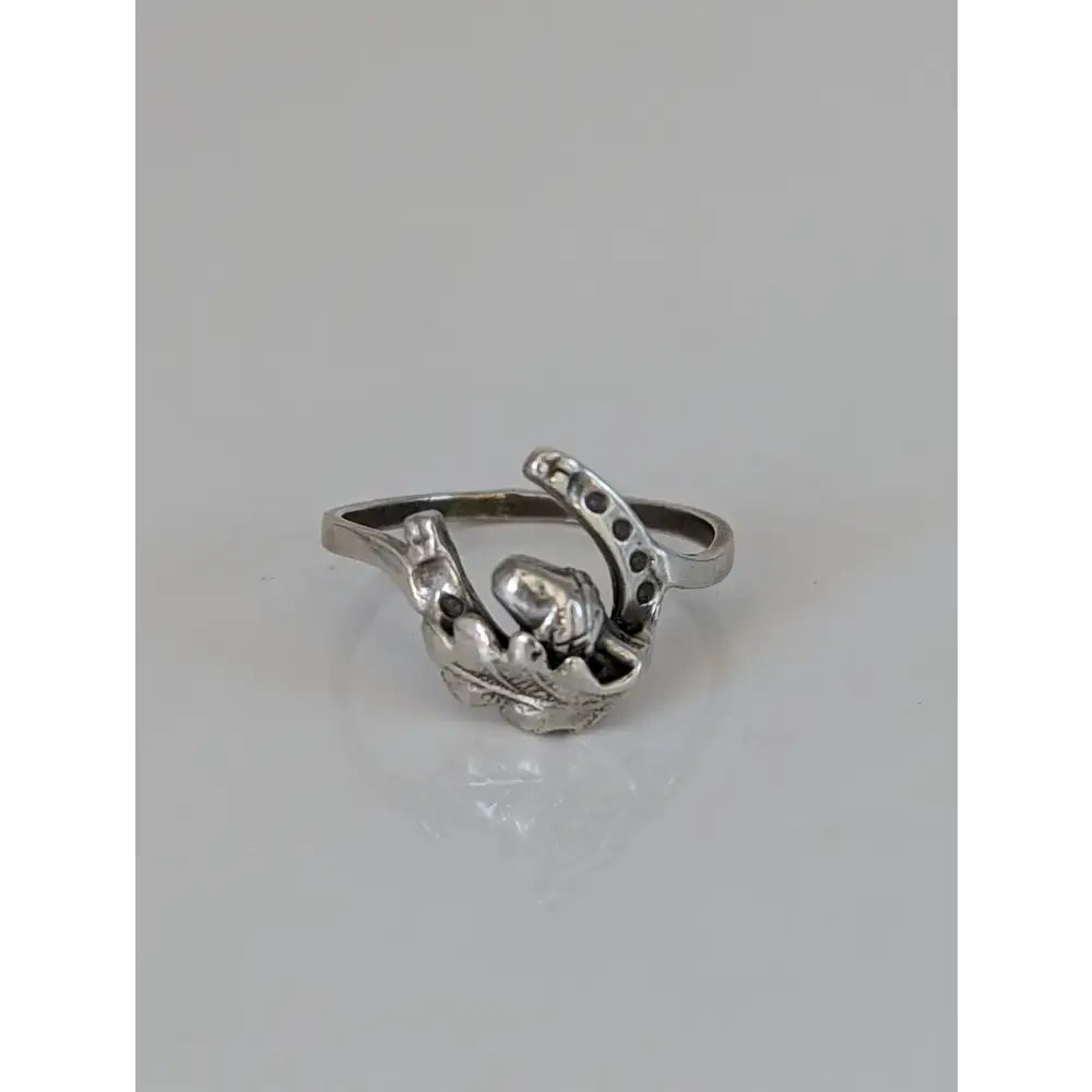 Silver horseshoe ring with detailed oak leaf and acorn design 925 silver symbolic nature gift