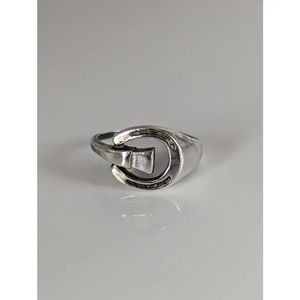 Silver horseshoe ring in 925 silver featuring a central buckle design as an equestrian symbol gift for him or her