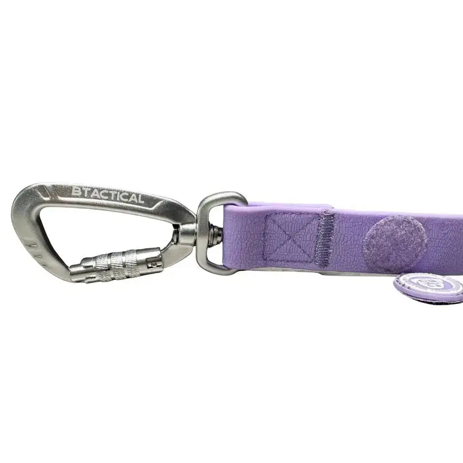 Purple textured leather btactical lead with extra-strong pvc carabiner clip and anti-tangle swivel buckle