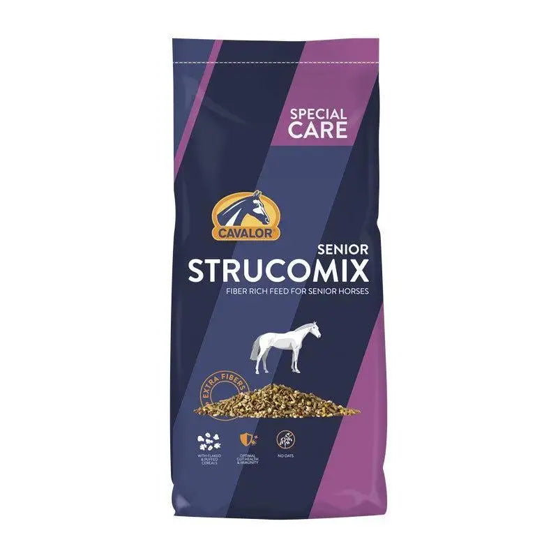 Navy and purple bag of cavalor strucomix senior fiber-rich 20kg feed offering higher quality senior horse supplement