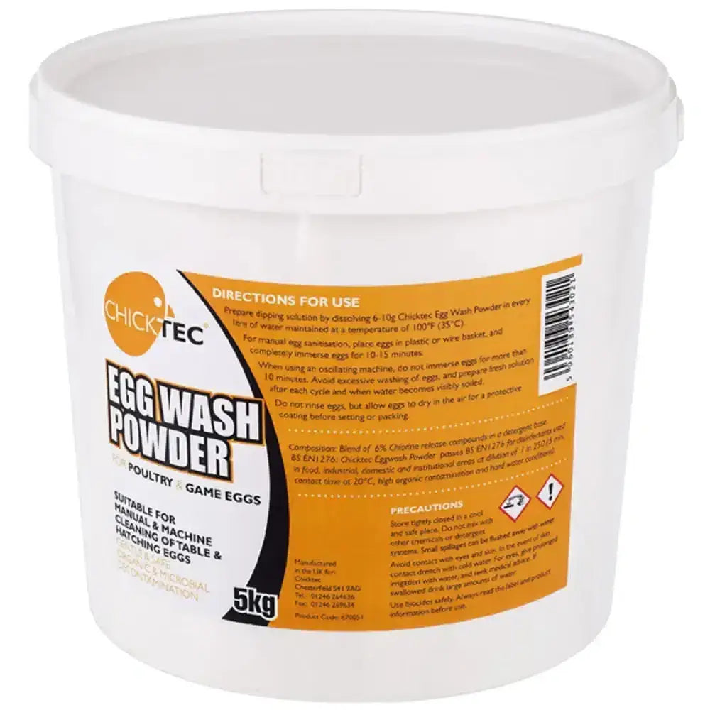 White plastic bucket of chicktec egg wash powder 5kg with orange black label for low foaming egg wash in rotary egg washers