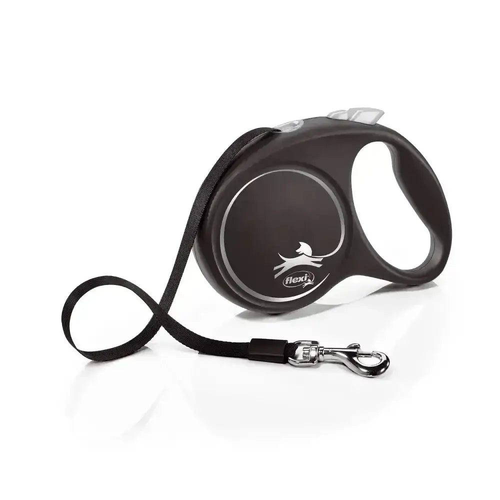 Black flexi dog leash with perfected tape guidance and modern ergonomic design featuring a silver metal clasp