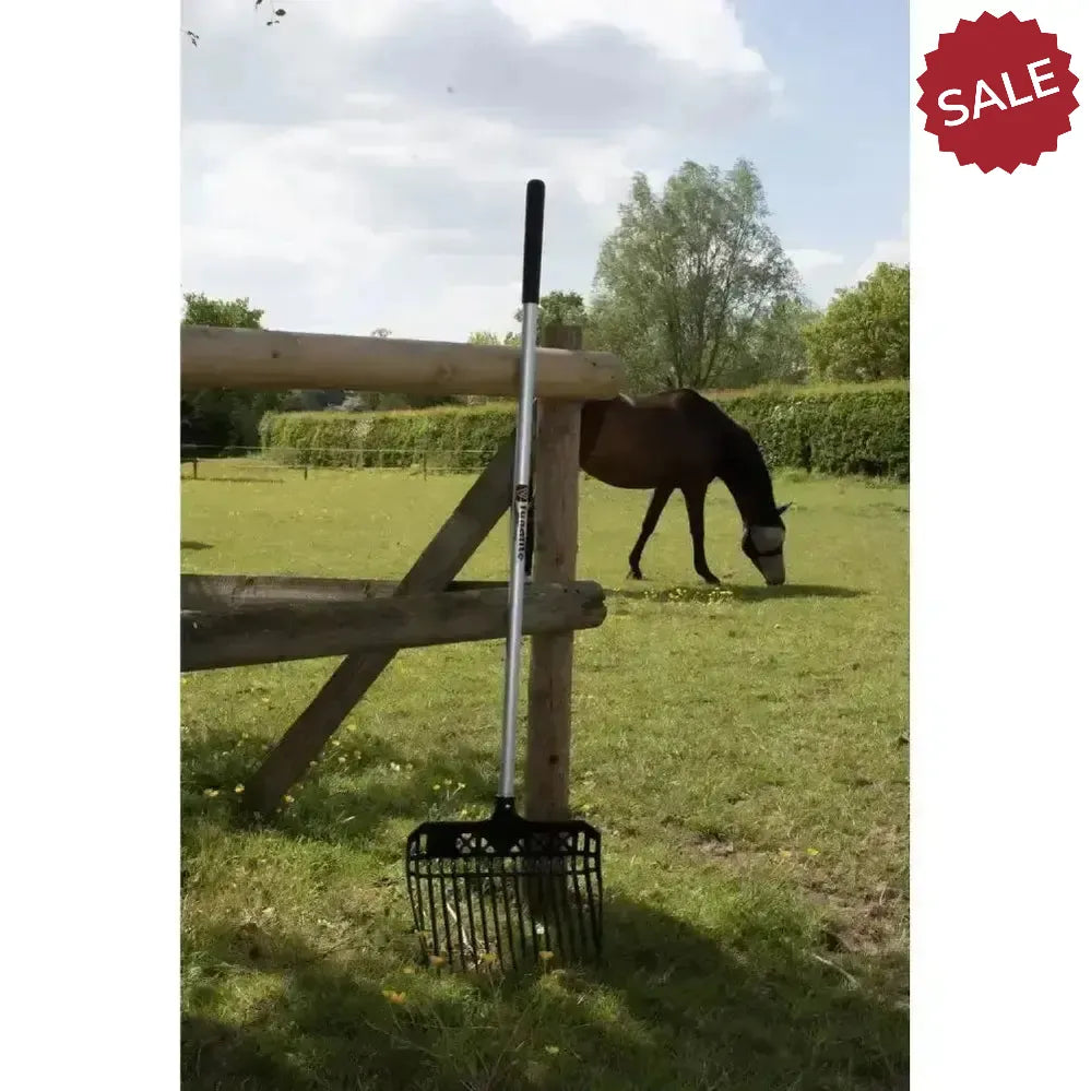 Fynalite Value Plastic Stable Fork Long Handle Long (120cm) Forks