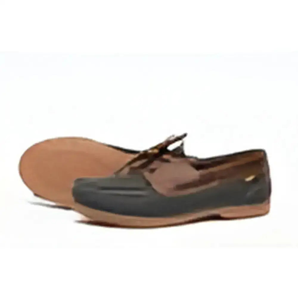 Dark green and brown leather gallop deck shoe with tan soles classic leather deck perfect for casual wear