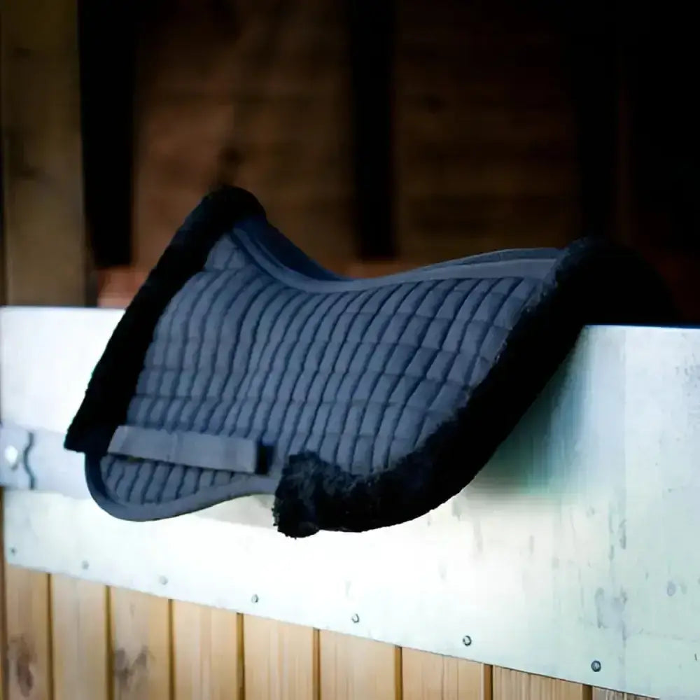 Black quilted gallop prestige fully lined half saddle pad with plush fleece edges for extra comfort