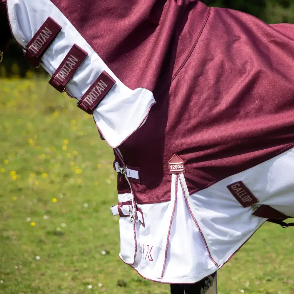 Maroon and white trojan xtra duraproof hybrid combo horse rug with reinforced stitching and gallop branded patches