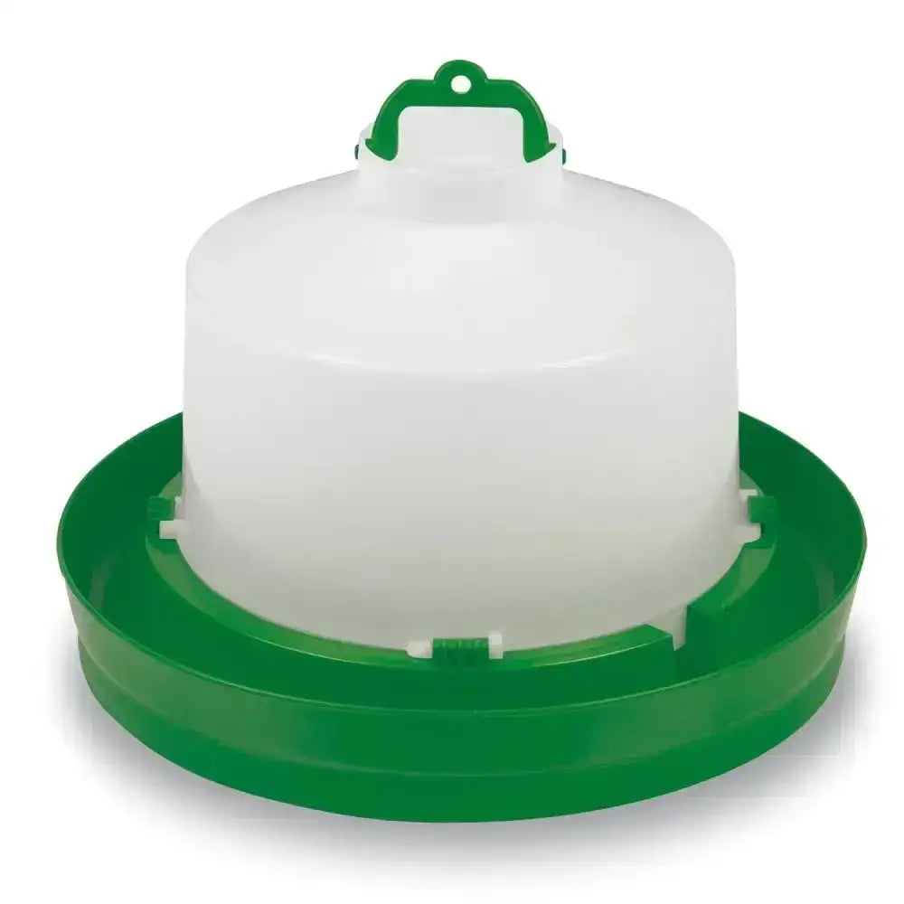 Gaun chicken drinker green durable plastic drinker with dome reservoir hanging loop and stable circular base for poultry