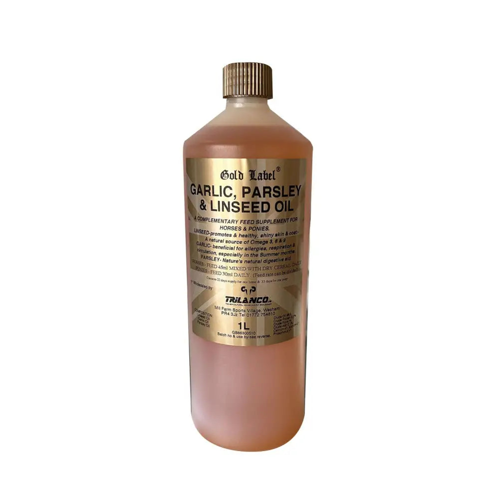 A 1-liter gold label garlic parsley and linseed oil bottle with a gold-colored cap and label for cooking use