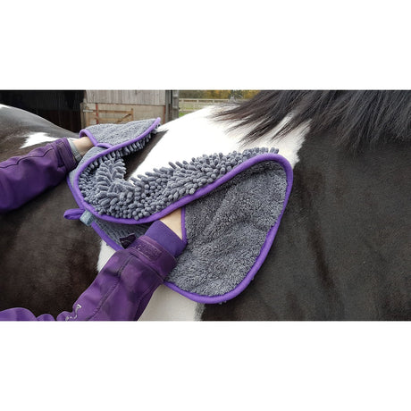 Henry Wag Equine Noodle Glove Towel Grooming Equipment Barnstaple Equestrian Supplies