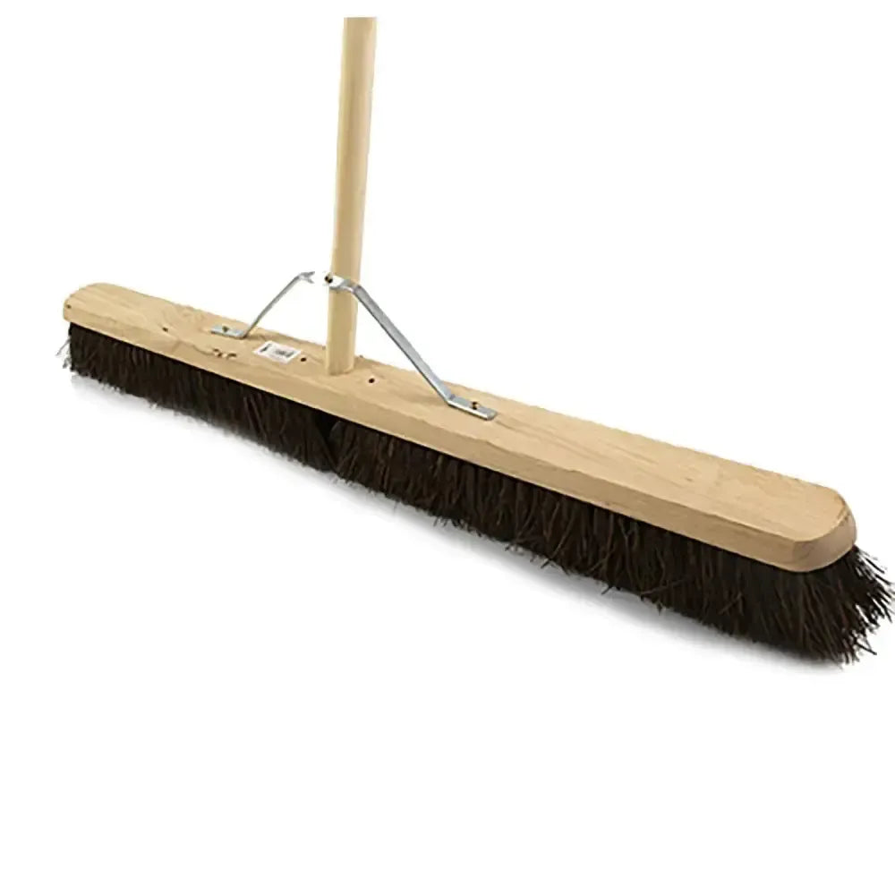 Hillbrush Medium Bassine Platform Broom With Handle 914 mm Yard Brooms