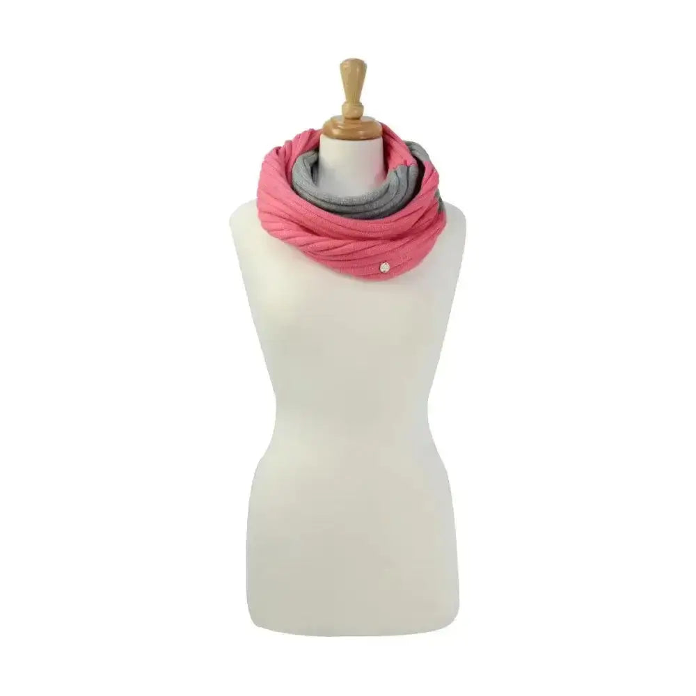 Pink and gray two tone cosy snood with subtle textured weave hy equestrian luxembourg luxury snood