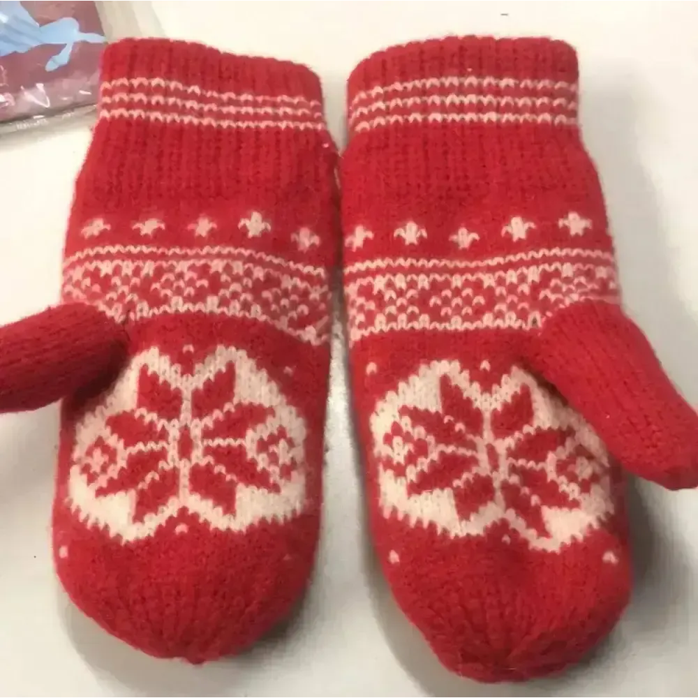 Knitted Red Mitts Riding Gloves
