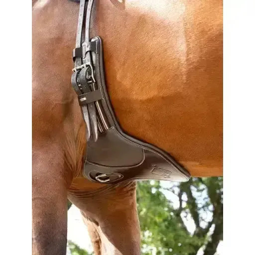 LeMieux Arika Contoured Short Stud Girth Brown 45 cm Brown Stud Girths