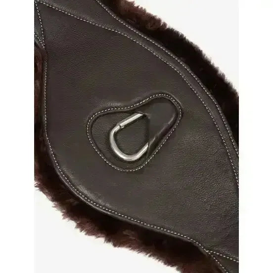 LeMieux Arika Simuwool Contoured Long Girth Brown 105 cm Brown Girths