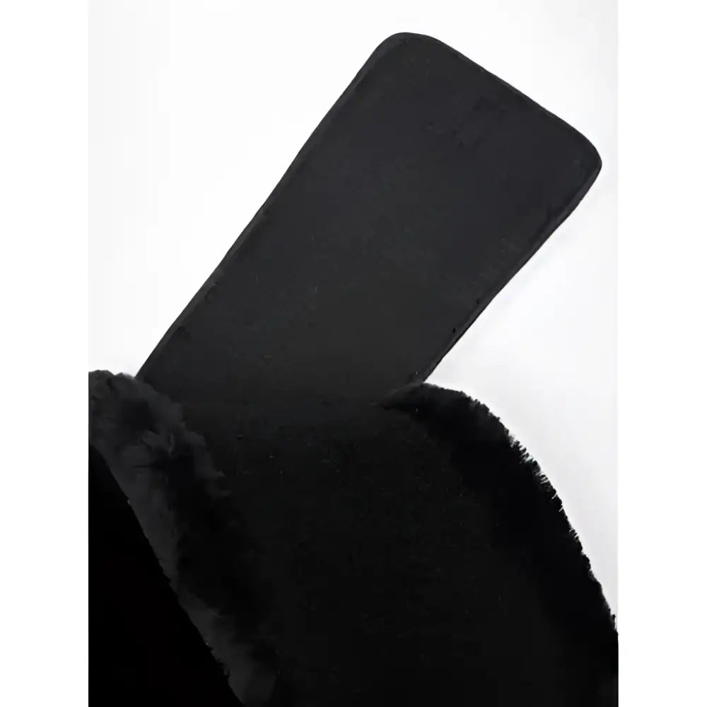 Black faux fur lined sleeve with ribbed knit cuff on lemieux arika simuwool contoured short stud girth black