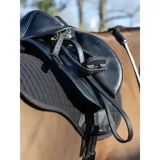 LeMieux Arika Stirrup Leather Black 130cm Black Stirrup Leathers