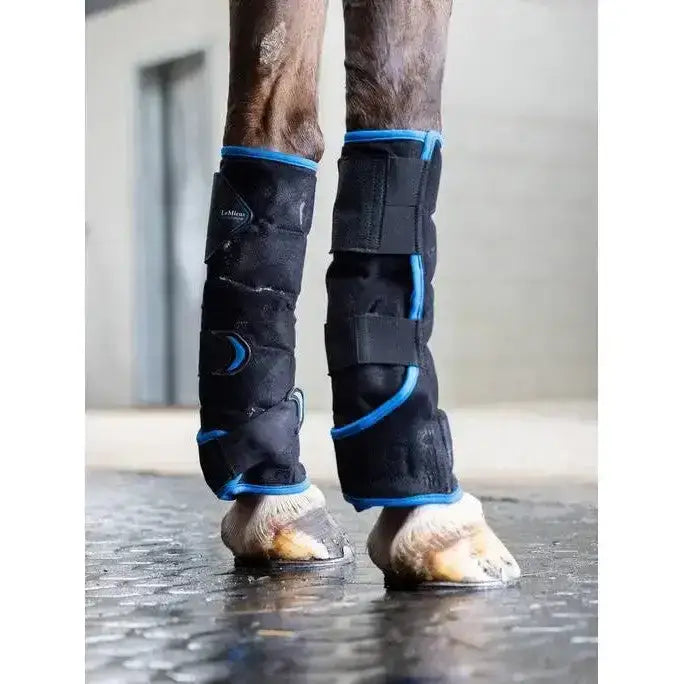 Black and blue lemieux freeze flow ice boot front with adjustable straps for gel ice boots cooling therapy