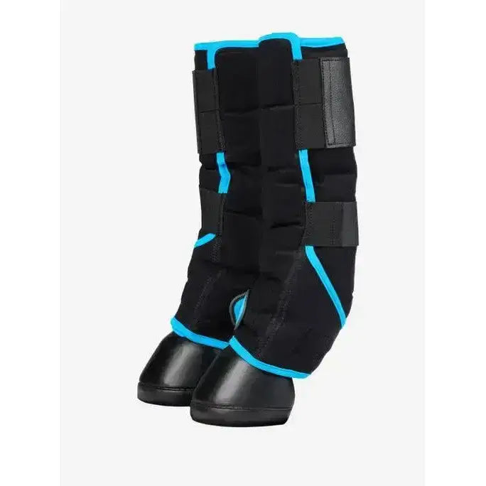 Black and bright blue lemieux freeze flow gel ice boots with adjustable straps for front hooves