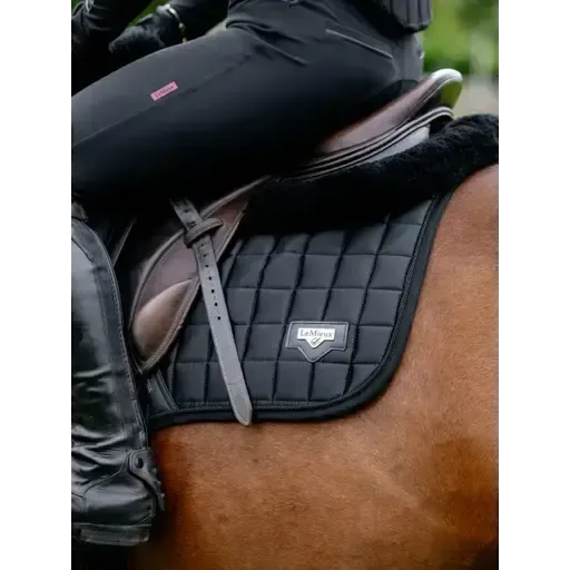 LeMieux Loire Classic Close Contact Square Black Black Small/Medium Saddle Pads