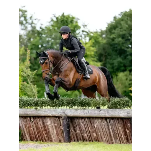LeMieux Loire Classic Close Contact Square Black Black Small/Medium Saddle Pads