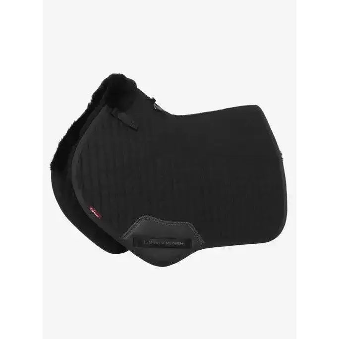 Black lemieux merino plus half lined close contact square saddle pad with sheepskin lining and sleek stitching details