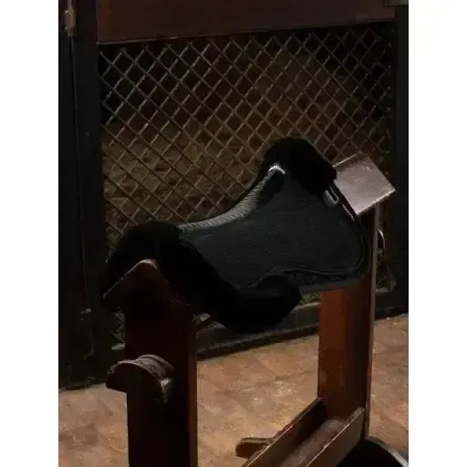 LeMieux Streamline Half Pad Black/Black Black/Black Medium Corrective Saddle Pads