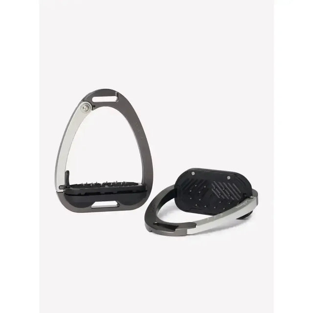 LeMieux Vector Balance Stirrup Carbon/Silver One Size Carbon/Silver Safety Stirrups