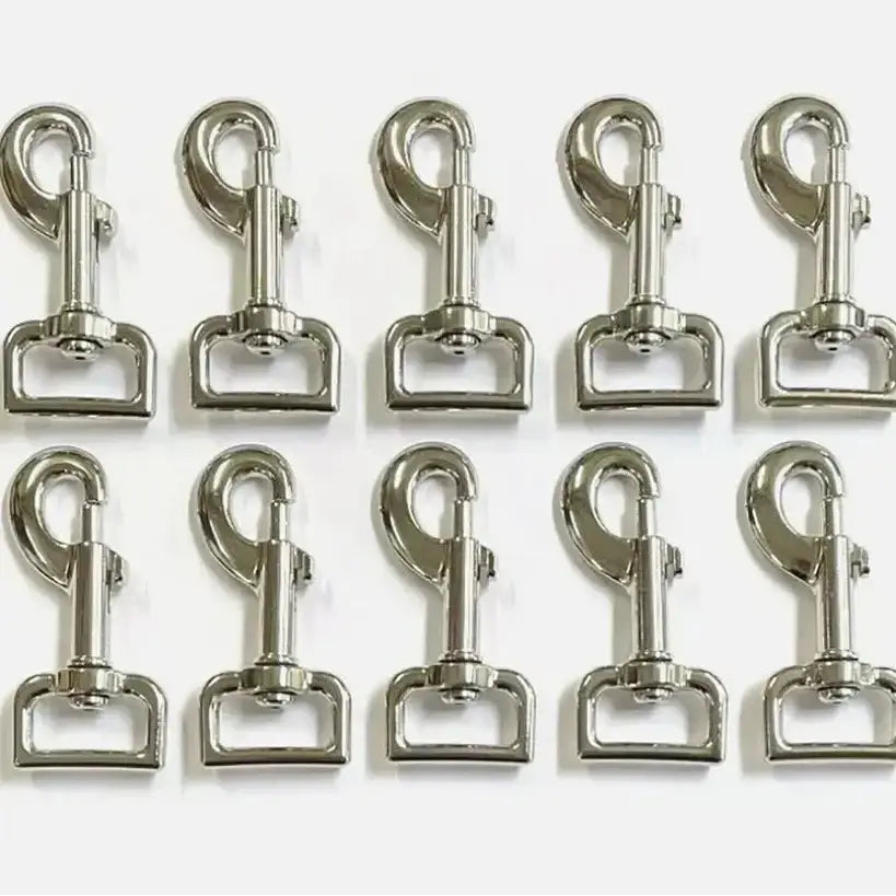 Shiny silver metal lightweight trigger clips with swivel hook clasps for horse tack accessories and horse rug clips