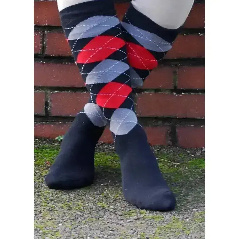 Mens rhinegold fully cushioned riding socks in black with red and gray argyle knit texture for extra comfort