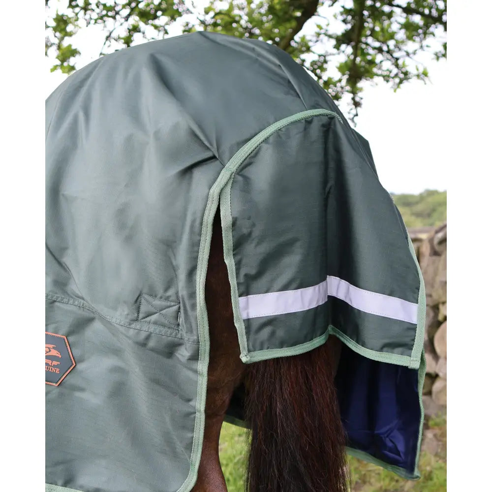 Dark green horse hood with reflective stripe and branded patch for perf detachable neck 300g heavy turnout rug