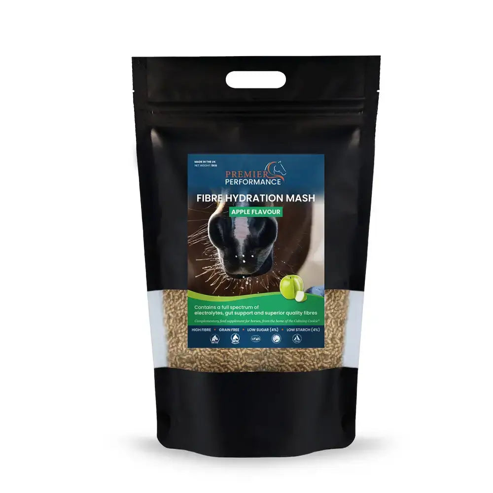 Black resealable pouch of premier performance fibre hydration apple flavour mash to boost horses water intake