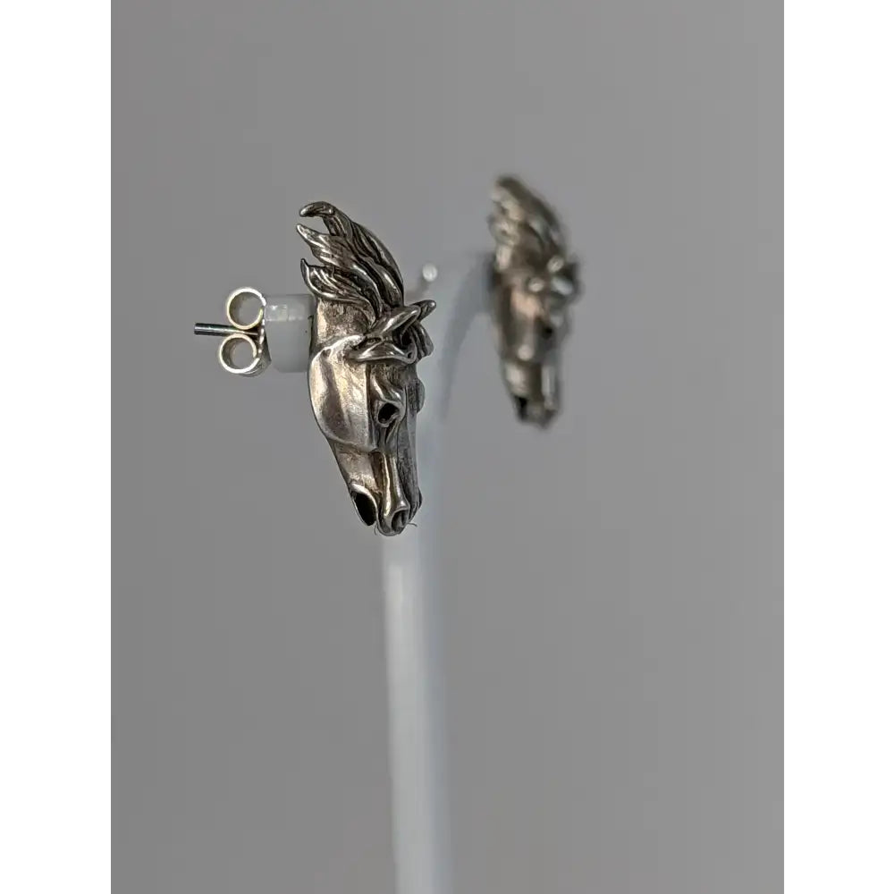 Silver steed sterling silver 3d horse head stud earrings with detailed mane and facial features