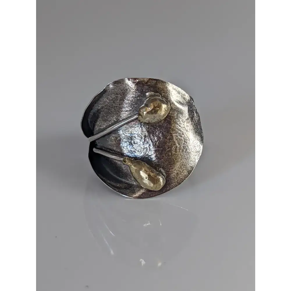 Silver Steed Big Leaf with Ornament Silver Ring Small Brass Buds Rings