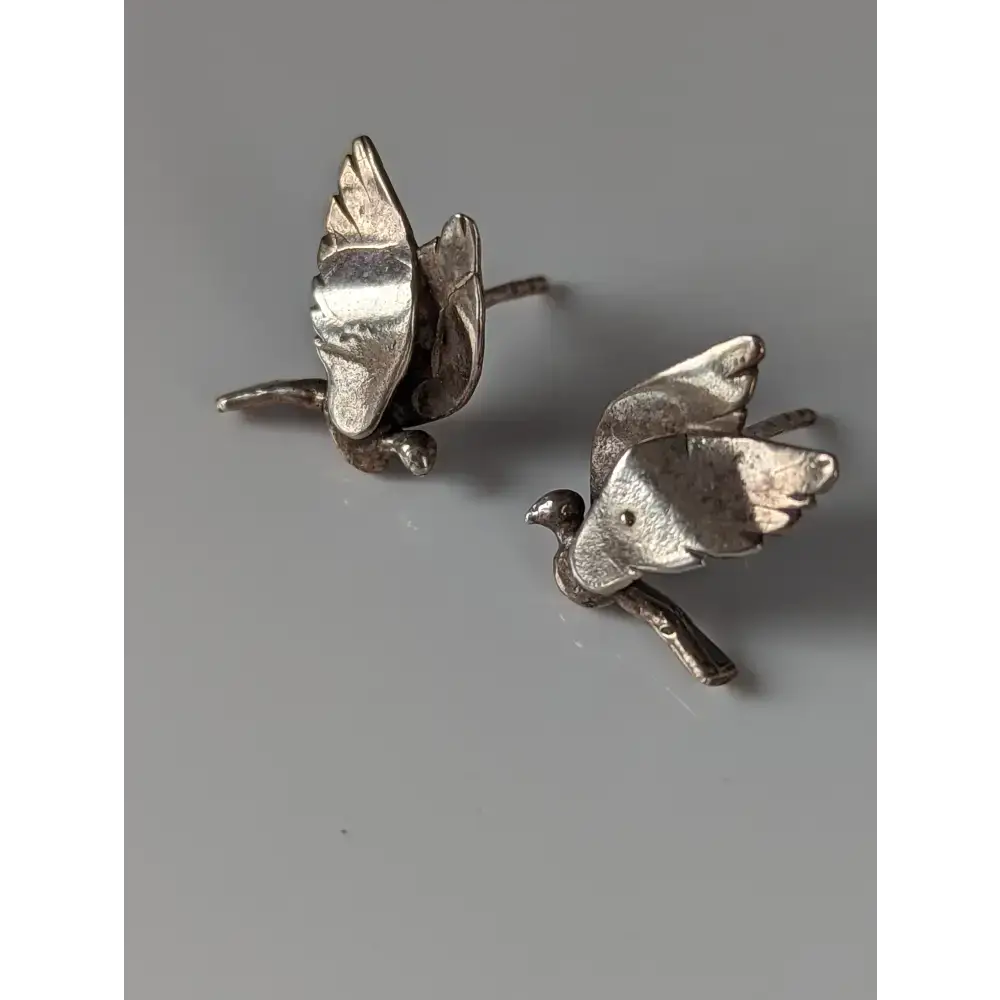 Silver Steed Bird Stud Earrings Earrings