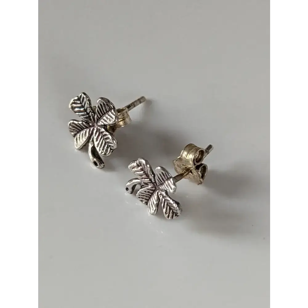 Silver Steed Clover Stud Earrings Earrings