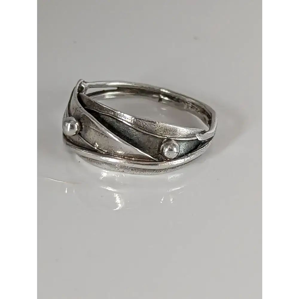 Silver Steed Delicate Silver Leaves ring with Silver Buds G Rings