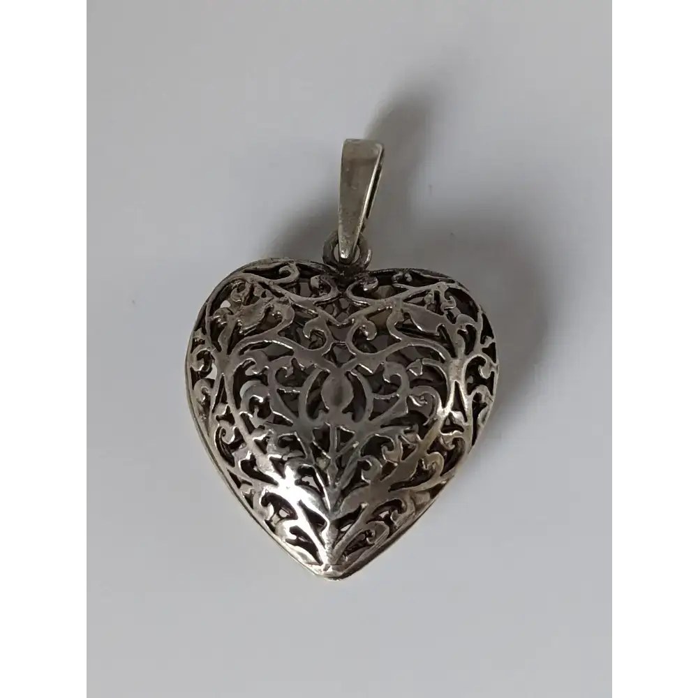 Silver Steed Filigree Heart Silver Pendant Medium Pendant