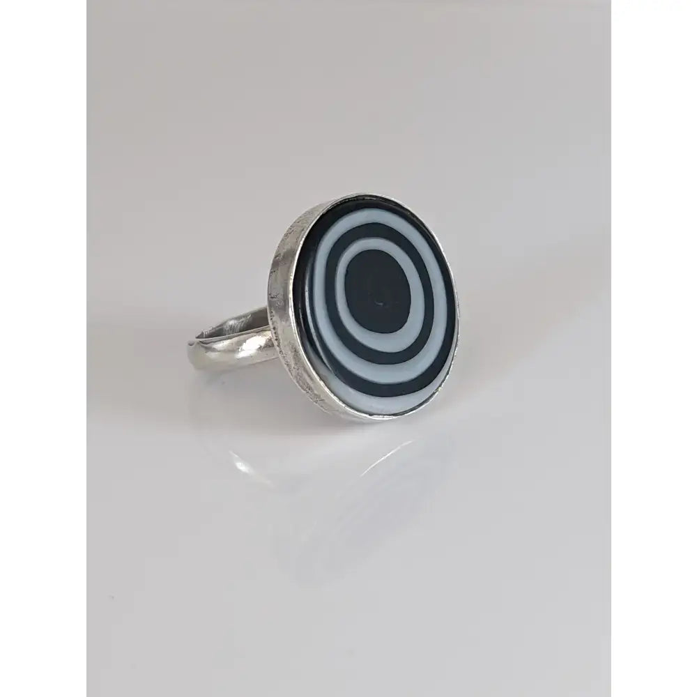 Silver steed large sterling silver white mass ring with unique black and white spiral design on its oval face