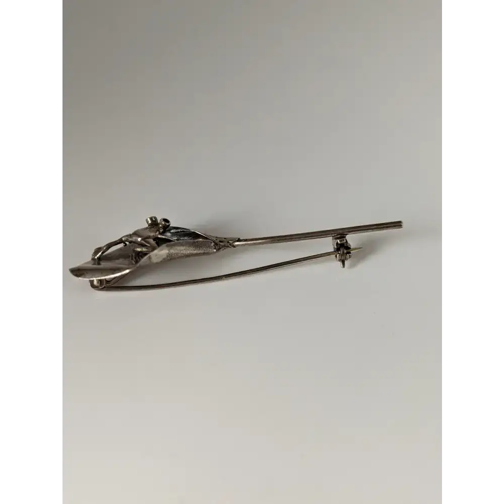 Silver Steed Leaf Frog Silver Brooch Brooches