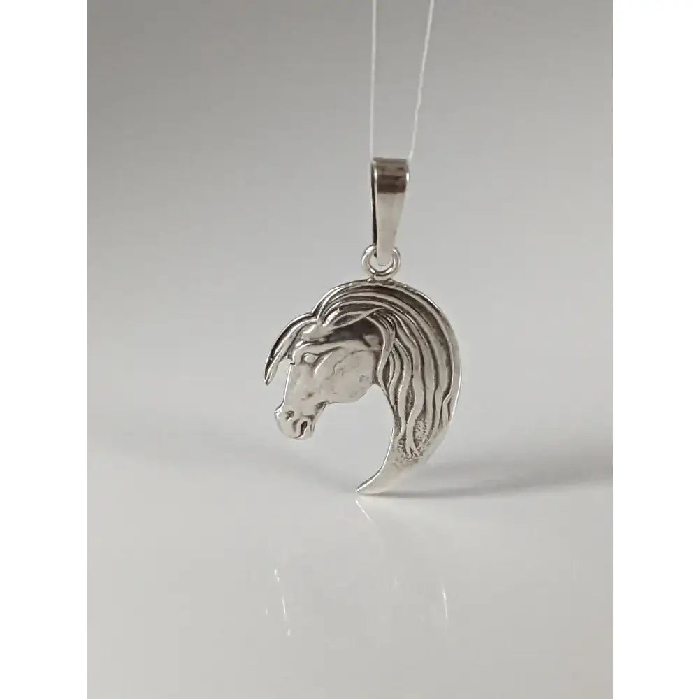 Silver steed long horse head silver pendant with detailed long mane and polished silver metallic finish
