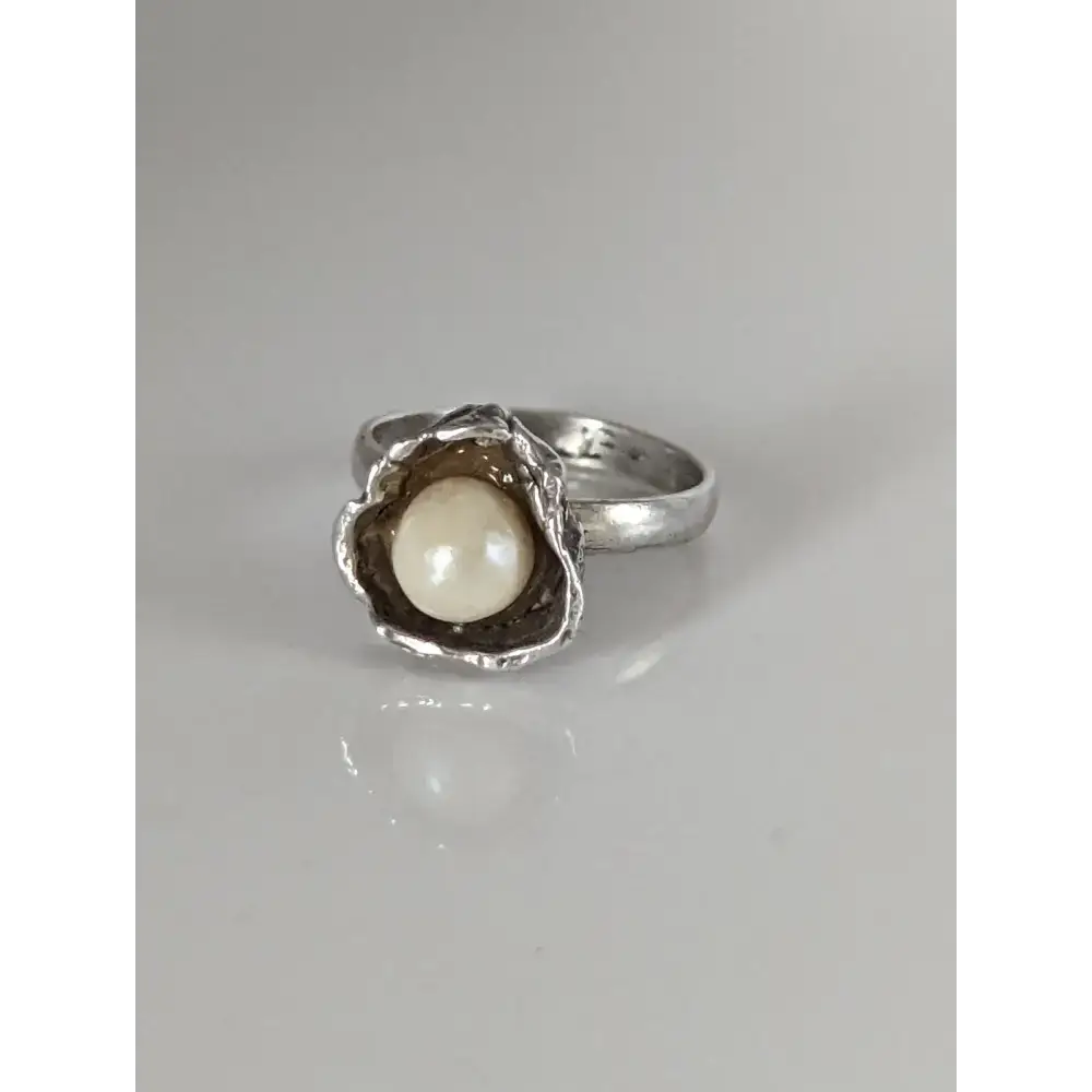 Silver Steed Pearl in a Flower Silver Ring S Rings