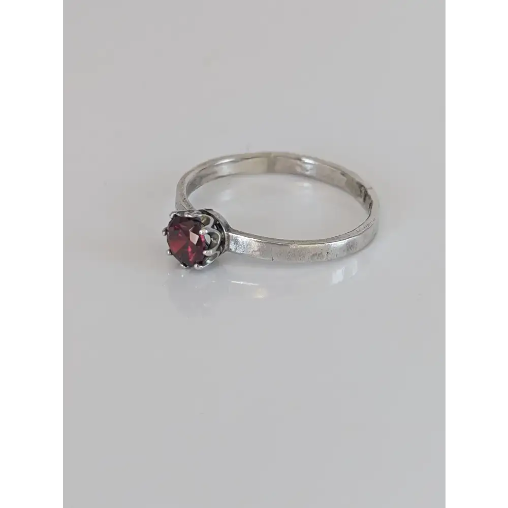 Silver Steed Silver Ruby Zirconia Ring G Rings