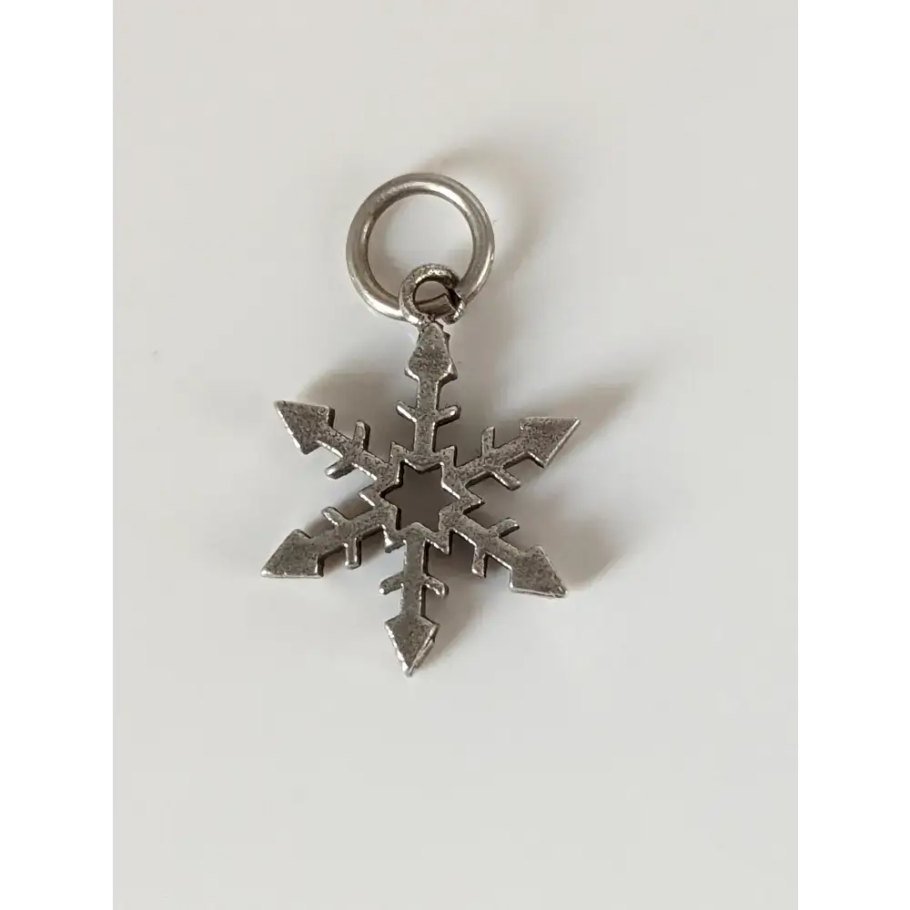 Silver Steed Snowflake Silver Pendant Pendant