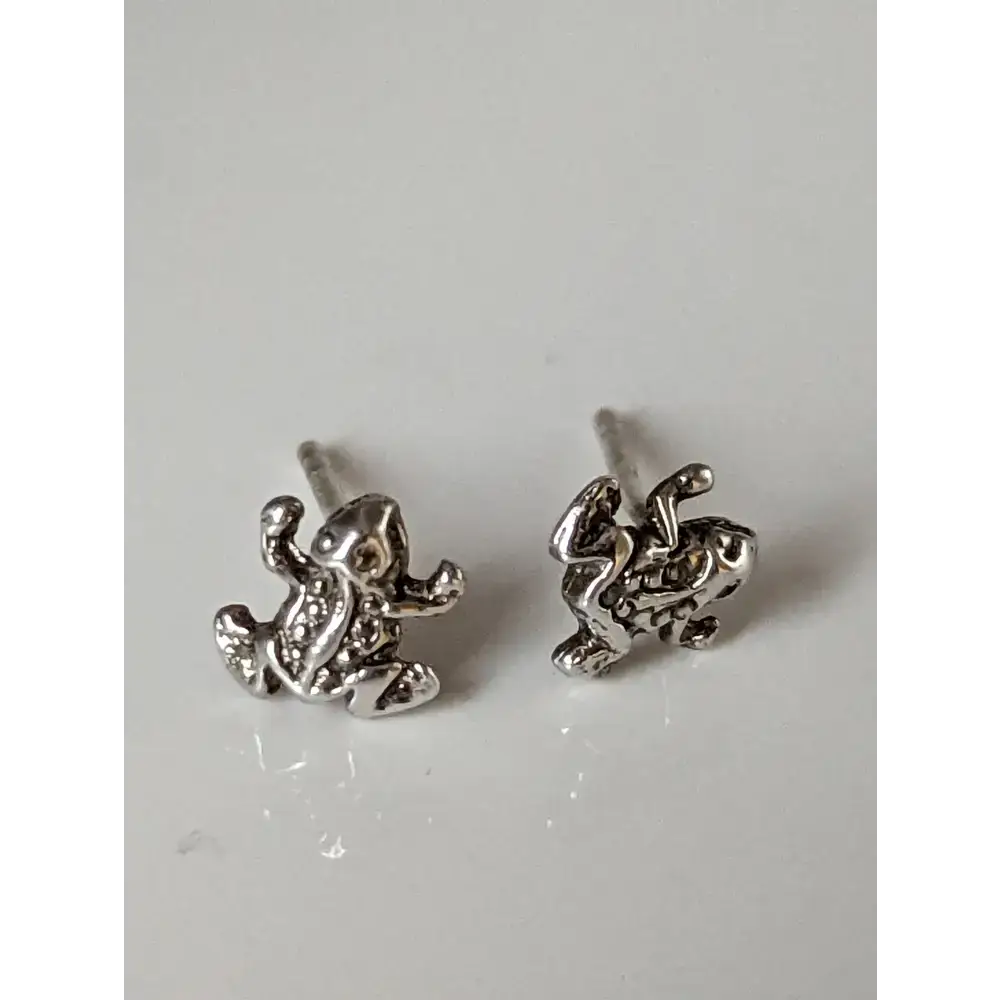 Silver Steed Spotted Frog Stud Earrings Earrings