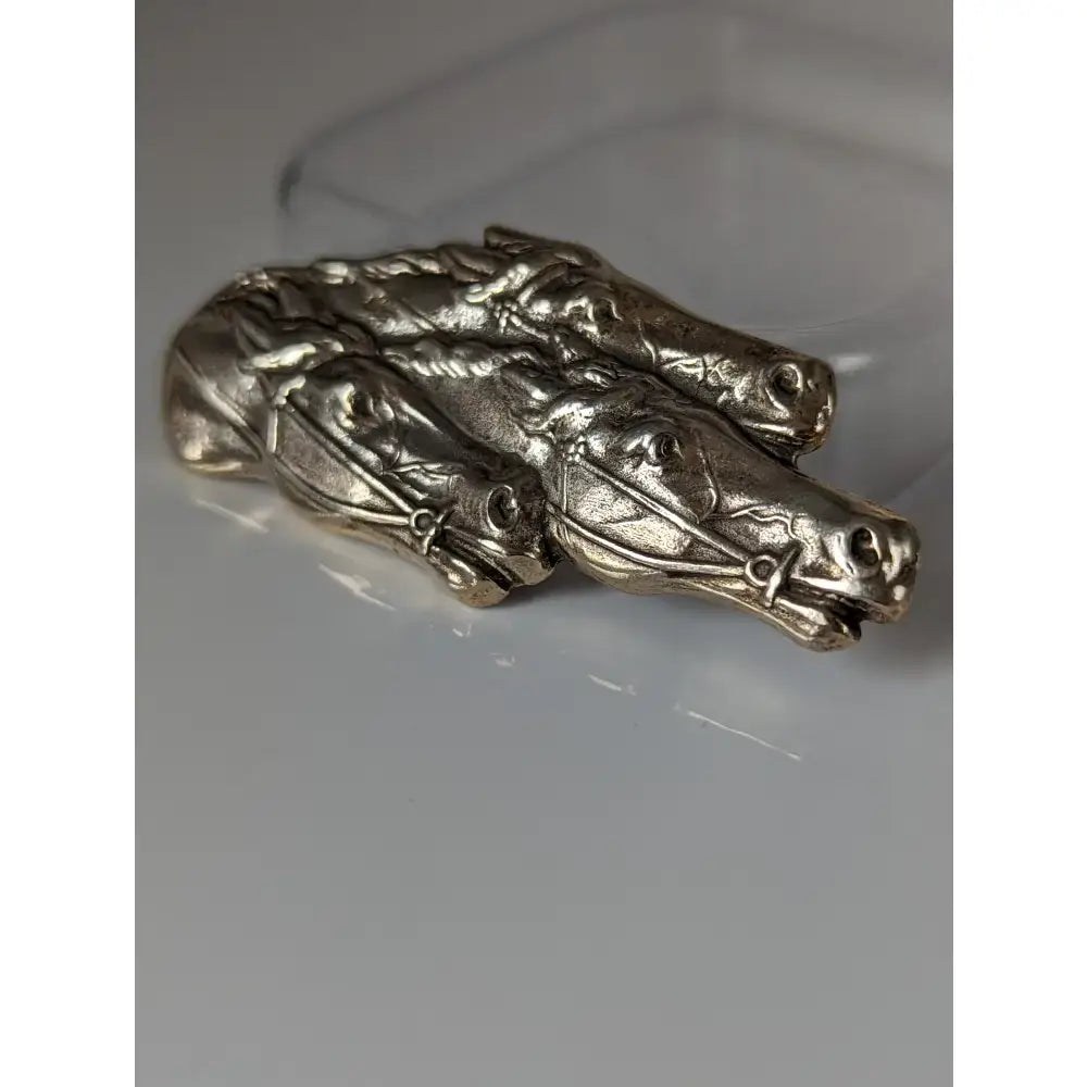 Silver steed three head racing thoroughbreds silver-toned metal brooch with detailed horse heads stock tie pin