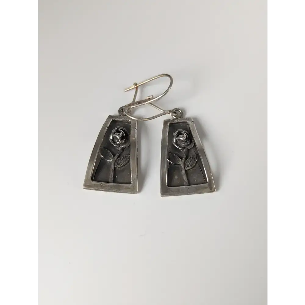 Silver Steed Treasured Rose Dropped Earrings Earrings